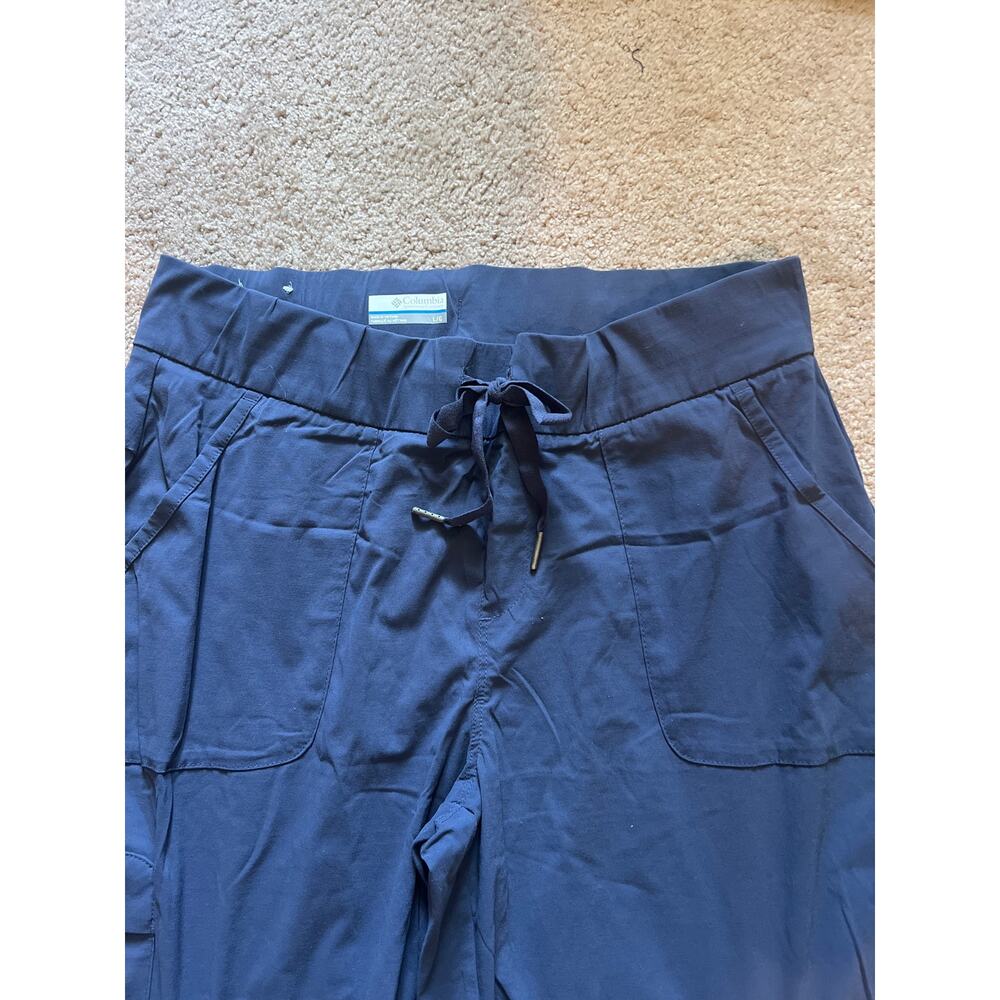 NWOT Columbia Women’s Lightweight Navy Cargo Pants Size Large - Picture 3 of 5